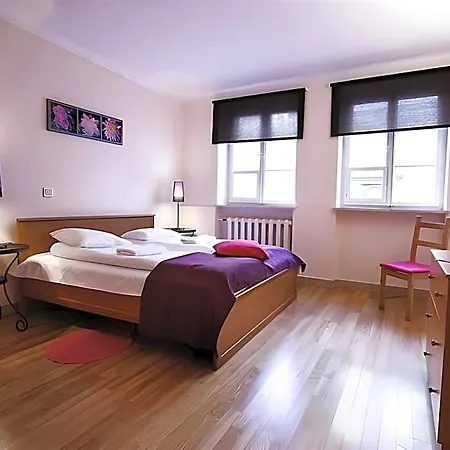 Old Town Piwna 4* Warszawa